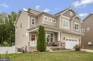7327 Hargrove Ct, Glen Burnie, MD 21060 - Photo 2