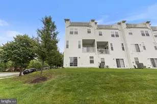 302 Black Sky Ln, Pasadena, MD 21122 - Photo 32