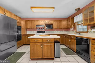 306 Broadway Ave, Glen Burnie, MD 21061 - Photo 14