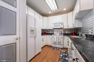 2607 Chapel Lake Dr, Gambrills, MD 21054 - Photo 4