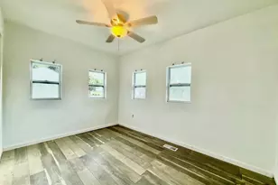 7635 Stoney Creek Dr, Pasadena, MD 21122 - Photo 20