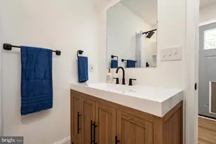 2 Sunset Cir, Pasadena, MD 21122 - Photo 14