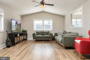 2 Sunset Cir, Pasadena, MD 21122 - Photo 12