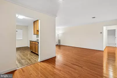 300 Hilltop Lane #300E, Annapolis, MD 21403 - Photo 8
