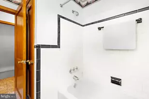 219 8th Ave, Brooklyn Park, MD 21225 - Photo 14
