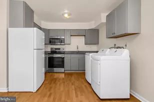 7704 Queens Park Rd, Pasadena, MD 21122 - Photo 12