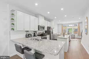 158 Woodgate Cir, Pasadena, MD 21122 - Photo 14