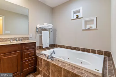 621 E Marshall Avenue, Deale, MD 20751 - Photo 42