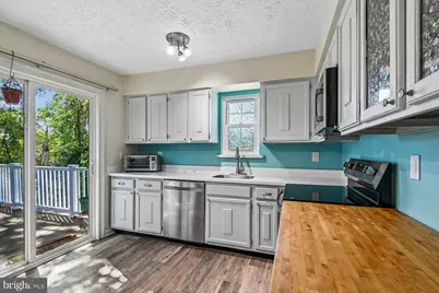7109 Renwick Court, Glen Burnie, MD 21061 - Photo 10