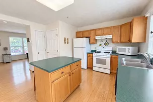 8703 Thornbrook Dr, Odenton, MD 21113 - Photo 6