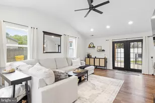 7684 Pine Haven Dr, Pasadena, MD 21122 - Photo 6