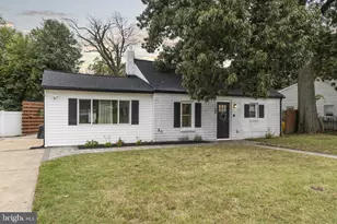 7684 Pine Haven Dr, Pasadena, MD 21122 - Photo 2