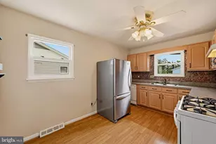158 Riviera Dr, Pasadena, MD 21122 - Photo 12