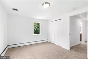 423 Shetlands Ln, Glen Burnie, MD 21061 - Photo 18