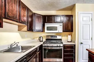 8023 Brookstone Ct, Severn, MD 21144 - Photo 4