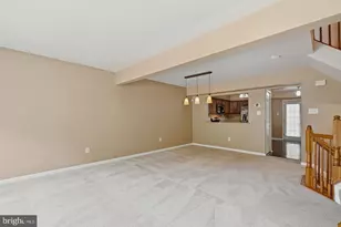 8609 Woodland Manor Dr, Laurel, MD 20724 - Photo 8