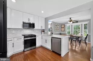 2404 Shadywood Cir, Crofton, MD 21114 - Photo 8