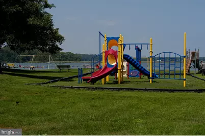 3734 3rd Avenue, Edgewater, MD 21037 - Photo 2