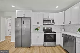 936 Genine Ct, Glen Burnie, MD 21060 - Photo 4