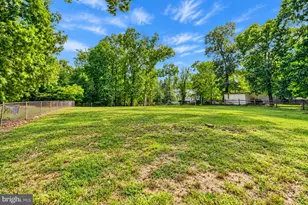 319 Dorchester Road Rd, Pasadena, MD 21122 - Photo 20