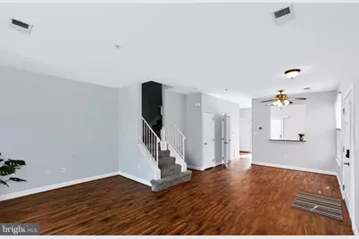8635 Willow Leaf Lane, Odenton, MD 21113 - Photo 4