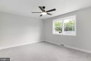 7952 Cross Creek Dr, Glen Burnie, MD 21061 - Photo 12