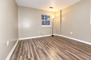 200 Spring Maiden Ct, Glen Burnie, MD 21060 - Photo 12