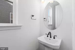 5722 Howard Dr, Glen Burnie, MD 21061 - Photo 14