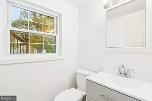 261 Magothy Bridge Rd, Pasadena, MD 21122 - Photo 26
