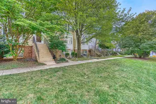 1017 Murdoch Ct, Crofton, MD 21114 - Photo 4