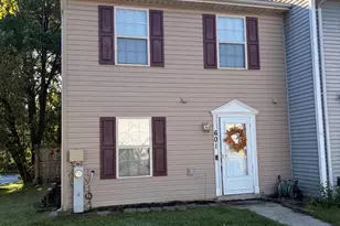601 Realm Ct W, Odenton, MD 21113 - Photo 2