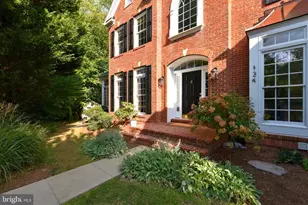 124 Seahawk Ln, Edgewater, MD 21037 - Photo 4