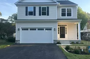 704 Oak Grove Cir, Severna Park, MD 21146 - Photo 1