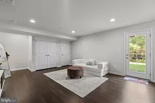 8284 Hickory Hollow Dr, Glen Burnie, MD 21060 - Photo 38