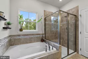 8284 Hickory Hollow Dr, Glen Burnie, MD 21060 - Photo 26