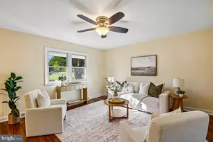 402 Aurora Dr, Millersville, MD 21108 - Photo 2