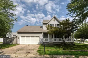 7846 Dero Dr, Pasadena, MD 21122 - Photo 2