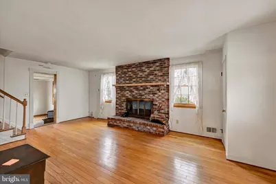504 Southwell Road, Linthicum Heights, MD 21090 - Photo 2