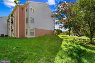 105 Water Fountain Way, Glen Burnie, MD 21060 - Photo 32