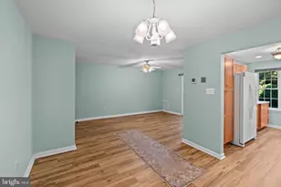 105 Water Fountain Way, Glen Burnie, MD 21060 - Photo 14