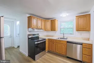 1327 Farrara Dr, Odenton, MD 21113 - Photo 4