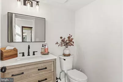 8109 Whites Cove Road, Pasadena, MD 21122 - Photo 10
