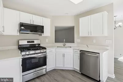 138 Eastridge Circle, Odenton, MD 21113 - Photo 2