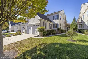 7666 Porcelain Tile Ct, Odenton, MD 21113 - Photo 1