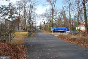 1012 Carrs Rd, Annapolis, MD 21403 - Photo 2