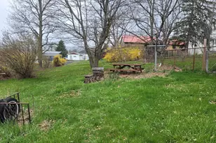 11 Green St, Frostburg, MD 21532 - Photo 6