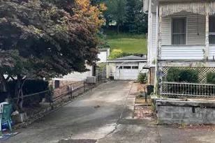 432 Pine Ave, Cumberland, MD 21502 - Photo 2