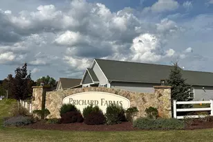 209 Moonlight Dr, Frostburg, MD 21532 - Photo 2