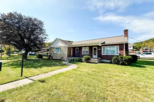 12601 Bowling St, Cumberland, MD 21502 - Photo 2