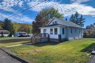 14200 Stonefield Ln, Cumberland, MD 21502 - Photo 1